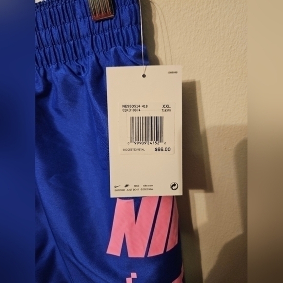 Men's Nike Swim Trunks - Picture 3 of 3